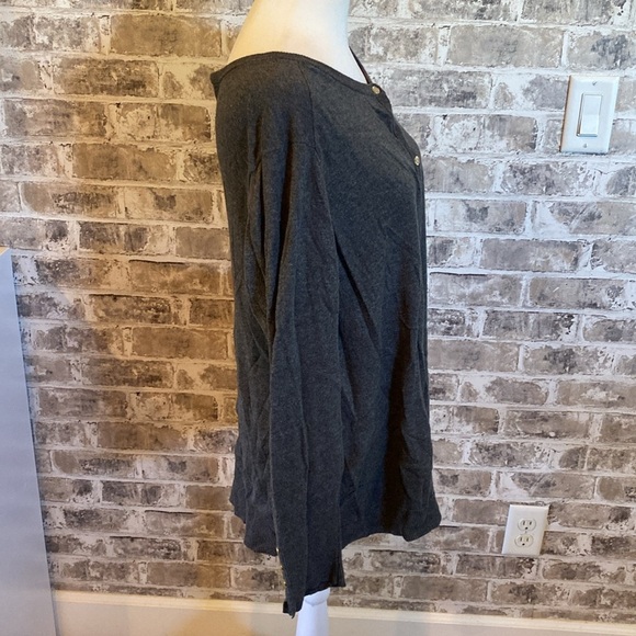 Anne Klein Cardigan. Size 2X. Beautiful gray with decorative gold buttons. - Picture 5 of 12